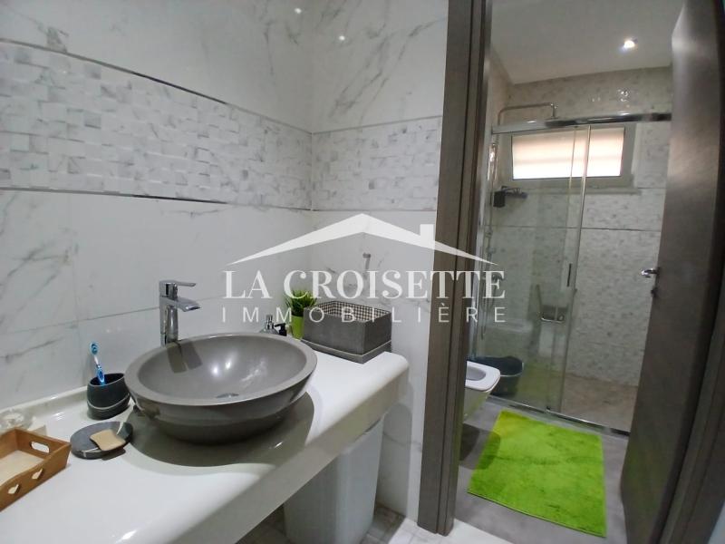 Villa S+8 avec piscine au Lac 2